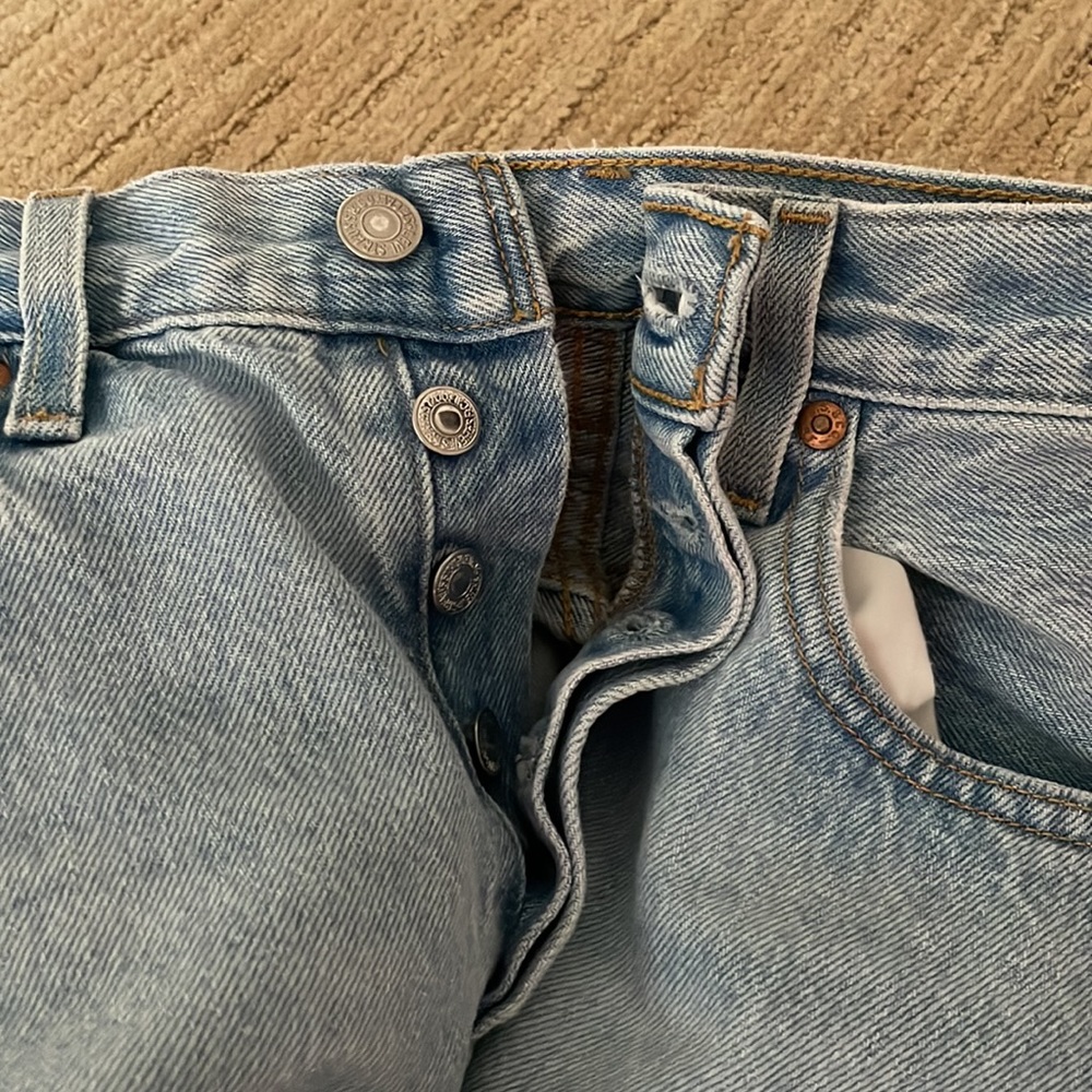 levis jeans! - Picture 2 of 3
